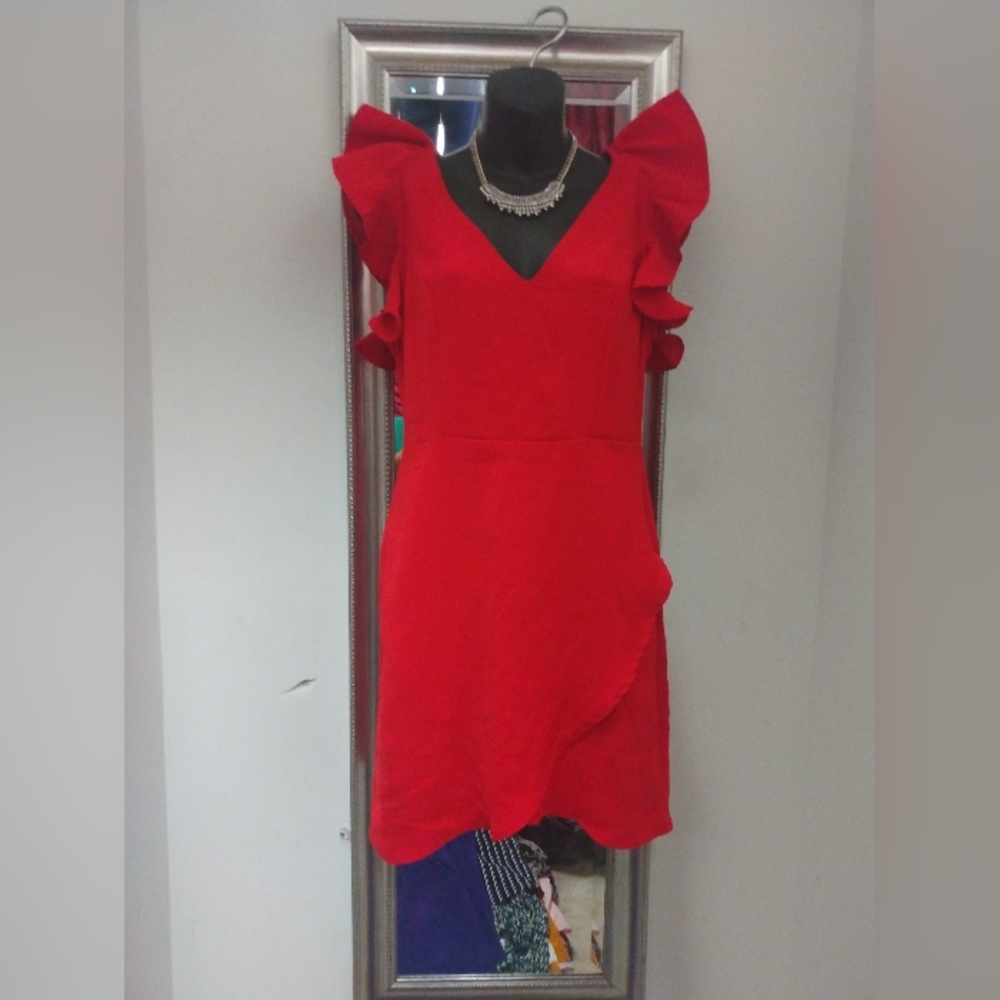pre-owned TCEC dress Ruffles shoulder wrap red dress.